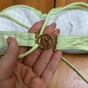 Victoria’s Secret bikini